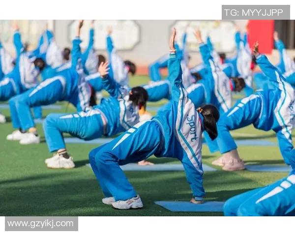 雅淇足球：探索青少年足球训练的新模式与发展潜力